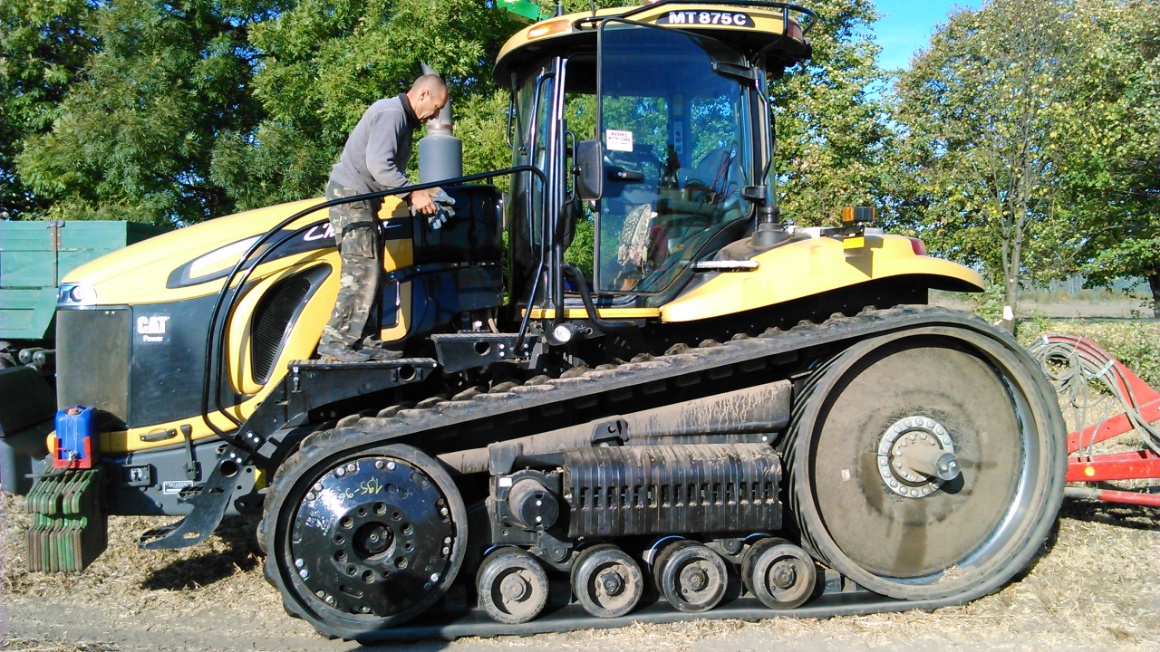 CAT MT875